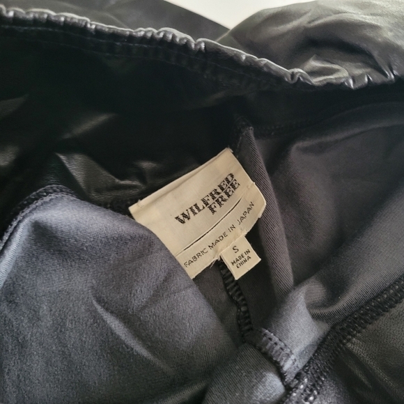 Wilfred Free Daria Pant High-Rise Vegan Leather Faux Black Shiny Leggings Small - Picture 5 of 11